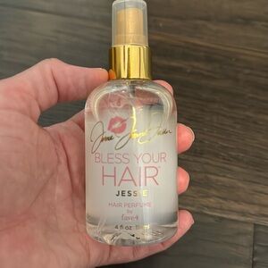 Jessie James Decker "Jessie" Hair Perfume.